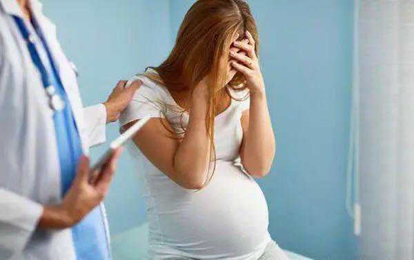 深圳卵巢早衰女性可否进行供卵试管婴儿助孕？